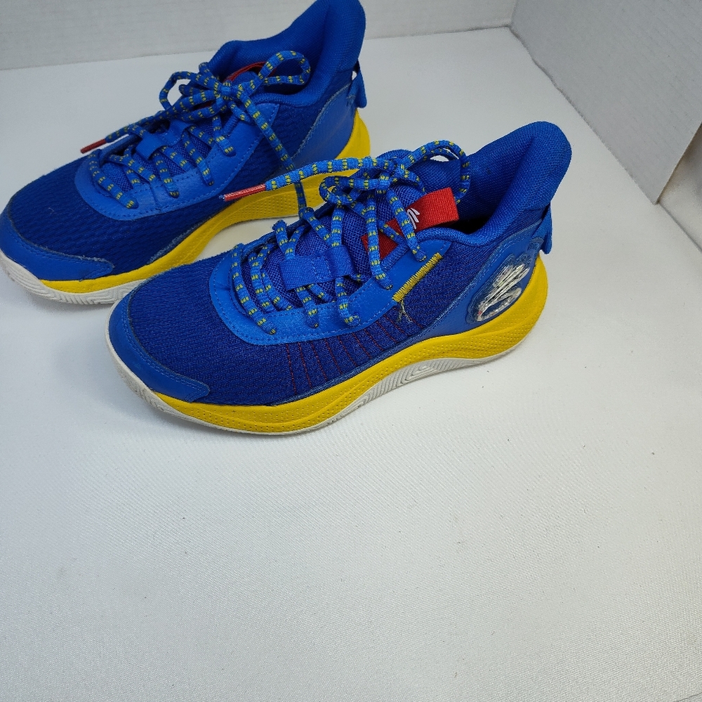 Under Armour Curry 3Z7 Blue Yellow Sneakers Size Youth 4